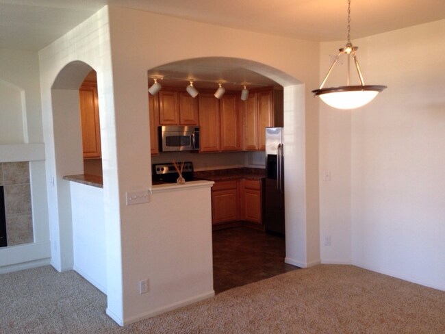 Photo - 2bed/2bath Townhome in Black Feather Castle Rock Unit 818