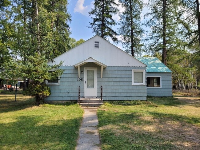 Great 3 bedroom, 2 bath home - Great 3 bedroom, 2 bath home