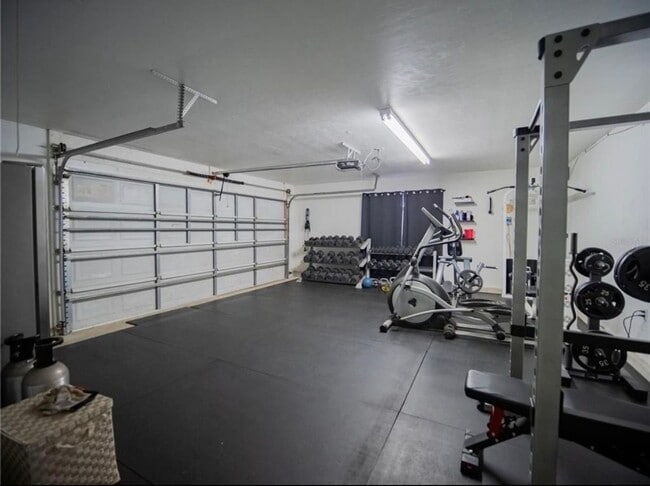 Photo - 720 NW Zack Dr