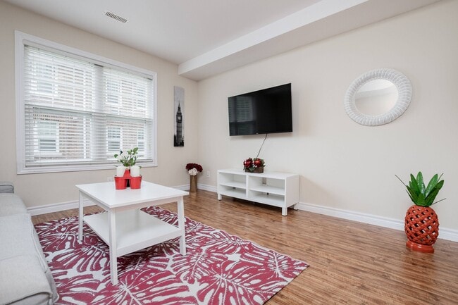 017-10 - 513 Albert St-17 - GEOtowns