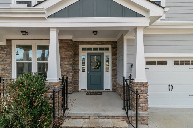 Photo - 230 Parrish Ln