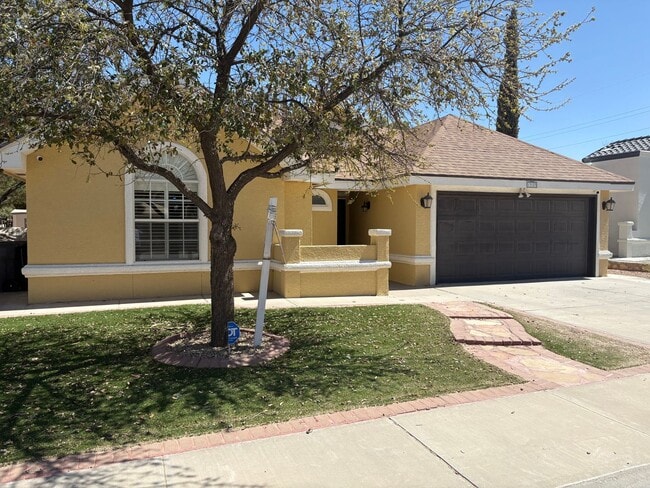 Home for Rent in Horizon by the Golf Course - Home for Rent in Horizon by the Golf Course