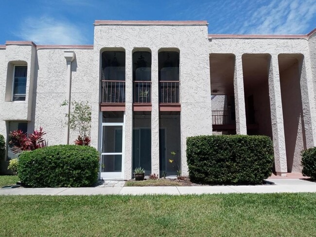 Building Photo - 536 Orange Dr Unit 14