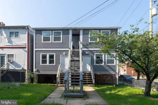 1500 V St SE Unit 2