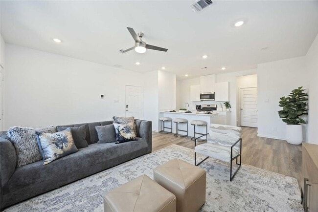 Photo - 5930 Manning Oaks St