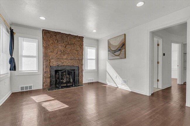 Photo - 14909 Griggs St