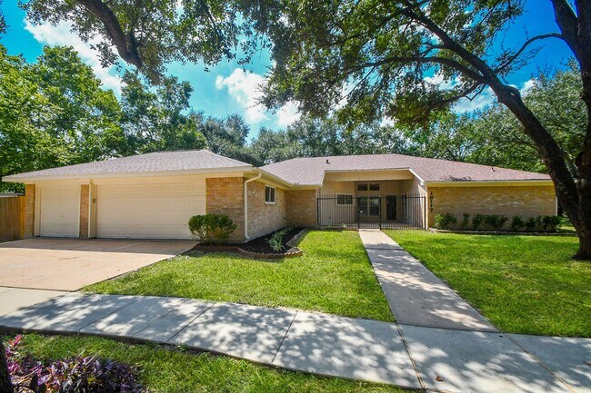 Photo - 16117 De Lozier St