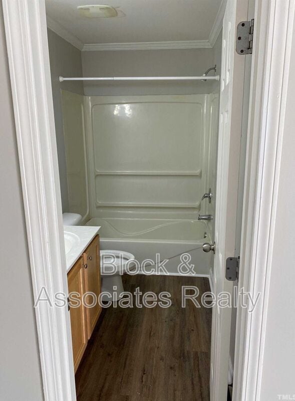 Photo - 2216 Myron Dr