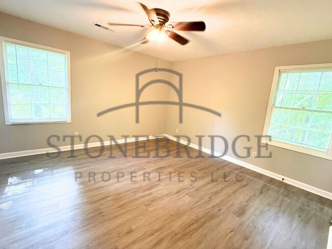 Photo - 5 bed, 3 bath home in StillWaters