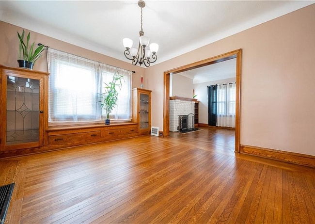 Photo - 2168 Richland Ave