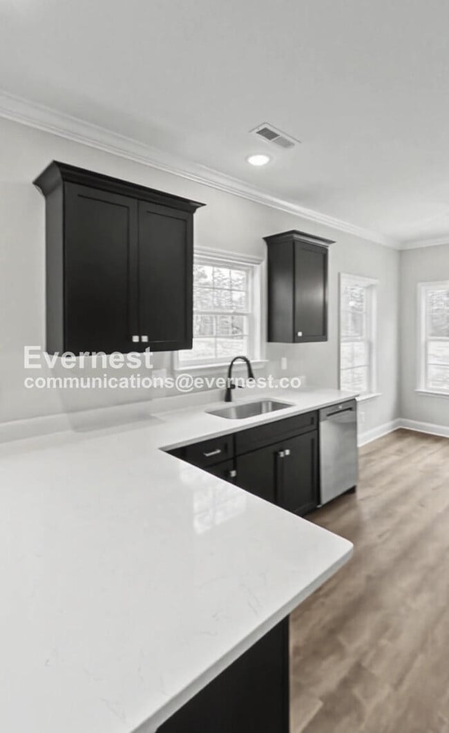 Photo - 4898 Fannon Dr