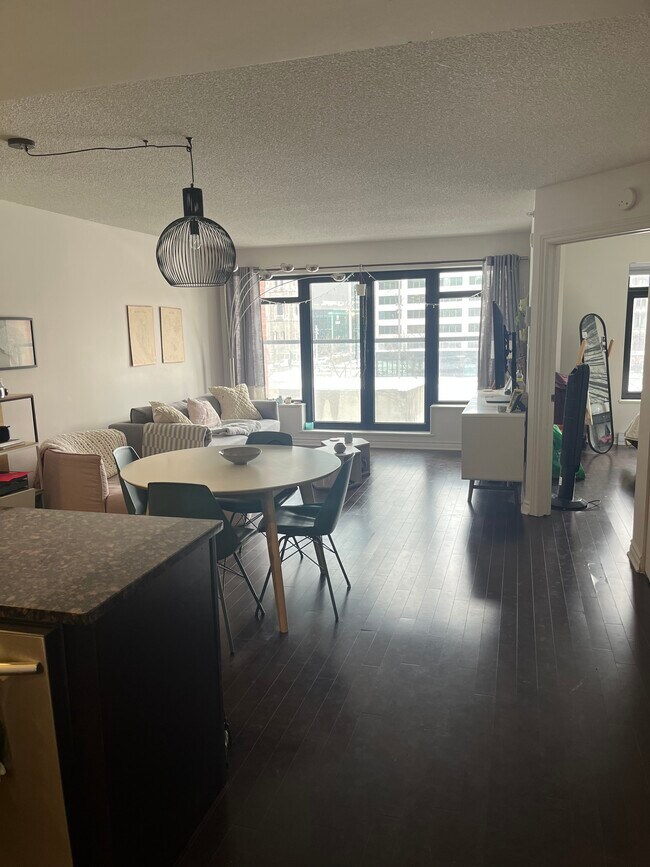 Photo - 450 Rue Saint-Antoine E Unité 405