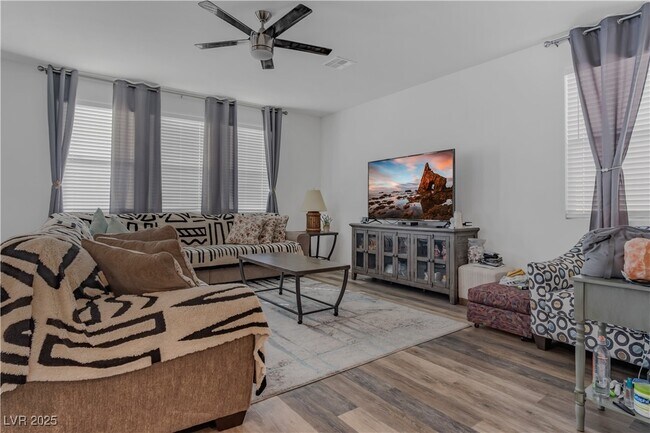 Photo - 10289 Massachusetts Ln