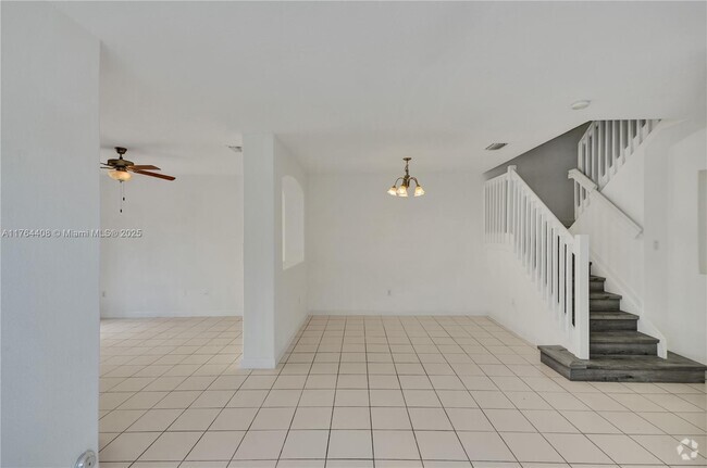 Building Photo - 906 SW 149th Ct Rental