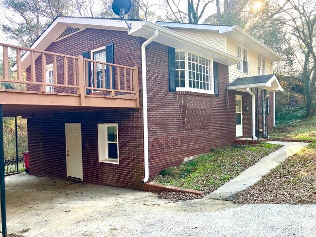 Photo - 2290 Old Holton Rd