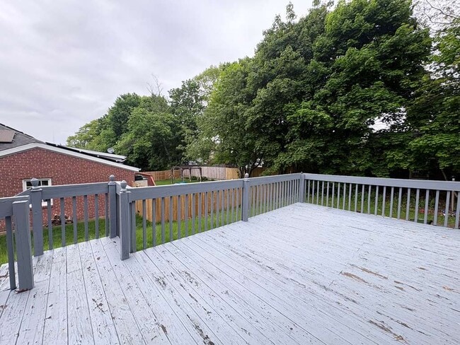 Photo - 125 Stimson Rd