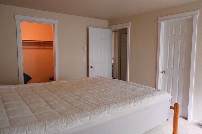 Photo - 3803 130th Ln SE Unidad A15