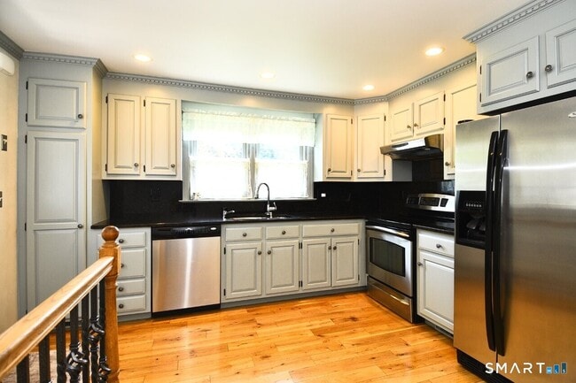 1 Romindon Ct