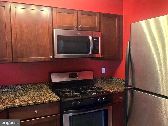 Photo - 4473 B St SE Unit 304