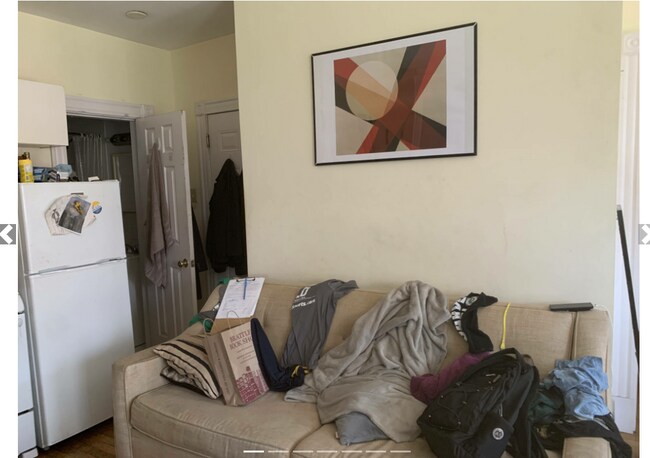 Photo - 225 Newbury St