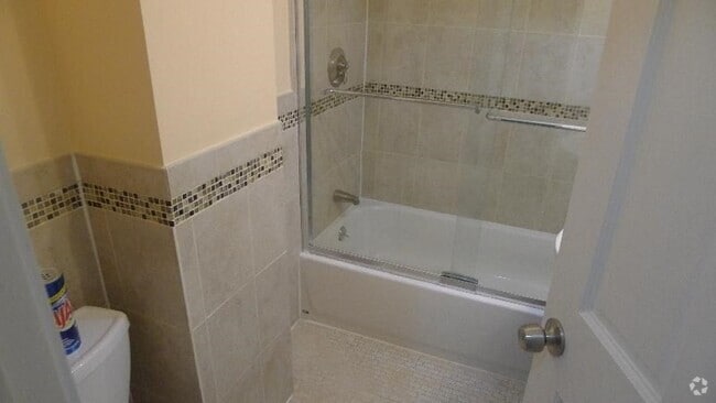 Building Photo - 58 I St Unit 2 Rental