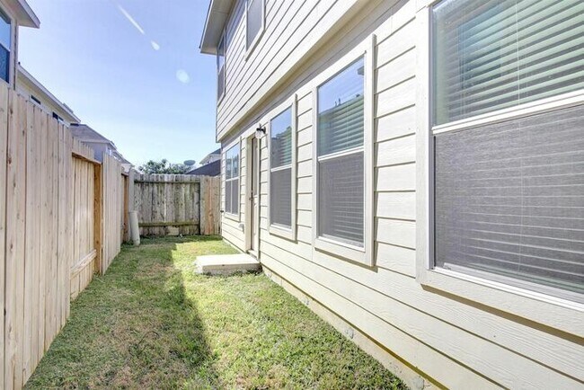 Photo - 6007 San Blas