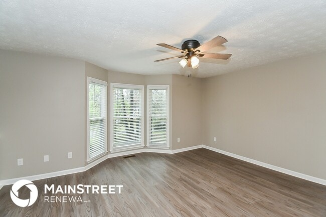 Photo - 780 Silverthorne Cir