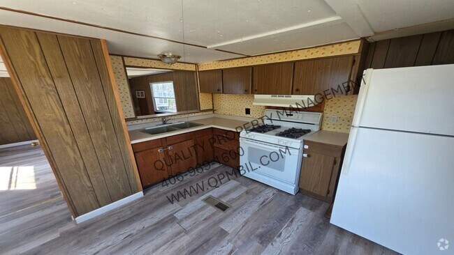 Building Photo - 3955-3956 BLUEBIRD MOBILE CT Unit 3956 BLUEBIRD #3 Rental