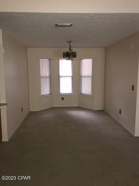 Photo - 230 Collinfurst Square