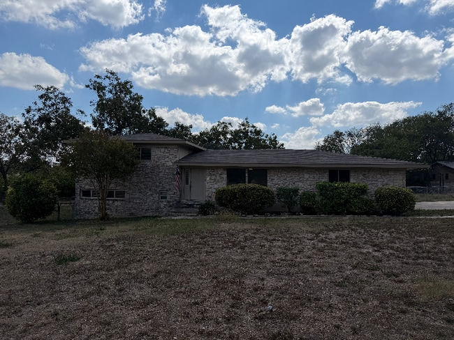 Photo - 1236 E Live Oak Rd