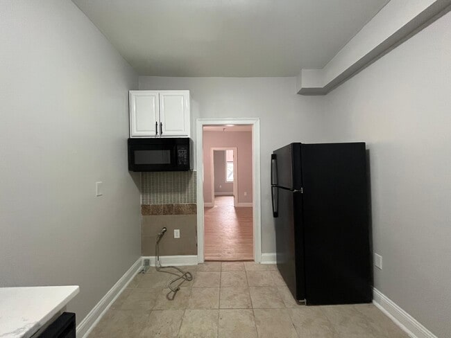 Photo - 234 56th St Unidad 1