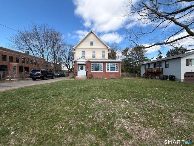 Photo - 316 W Main St