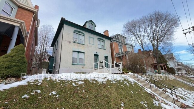 Photo - 923 Chislett St Unidad 3