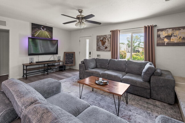 Photo - 3846 N 14th Ave