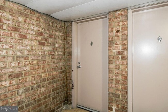 2627 Redcoat Dr Unit 213