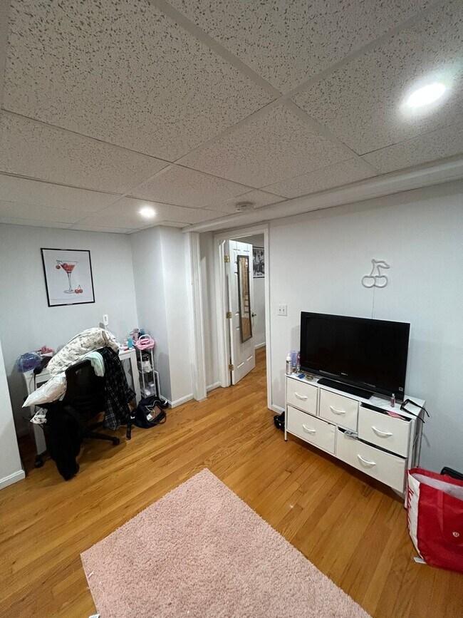 Photo - HOT NORTH END LISTING!!!!