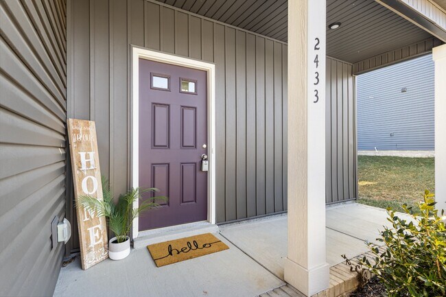 Photo - 2433 Bucklin Dr
