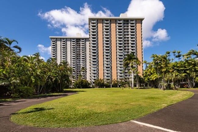 Building Photo - Centrally Located Queen Emma Gardens, Unit K-1245
