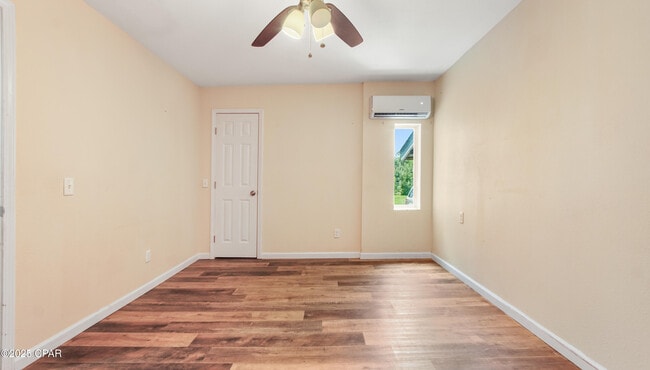 Building Photo - 2926 E Baldwin Rd Unit A Rental
