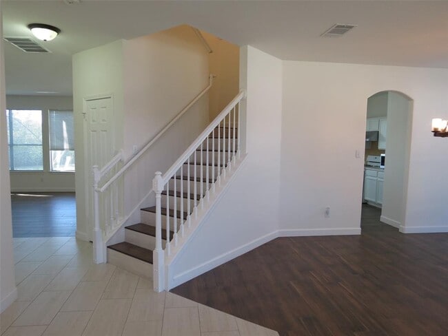 Photo - 12604 Linford Dr