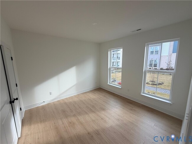 Photo - 15375 Sunray Aly