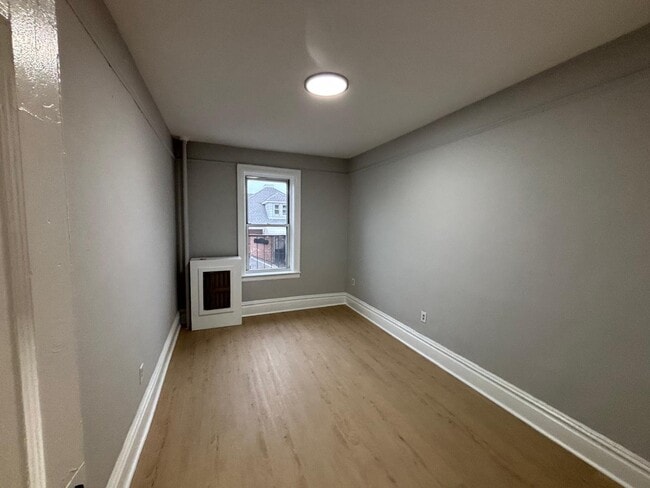 242 Claremont Ave Unit 1