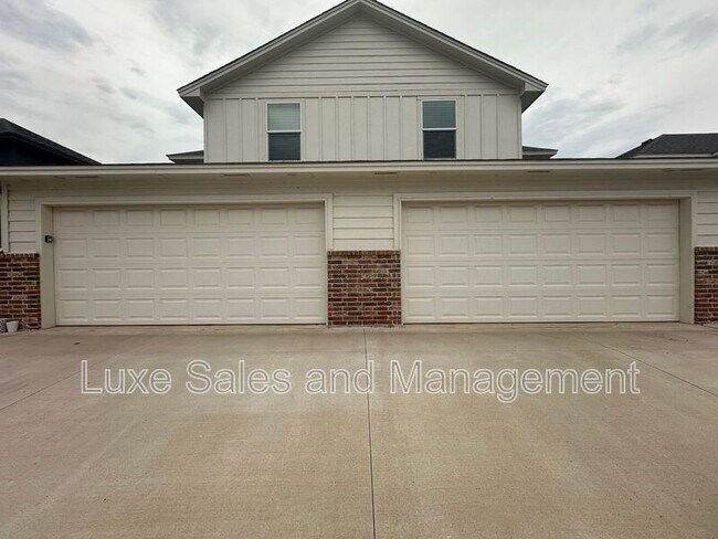 Photo - 10814 NW 119th St