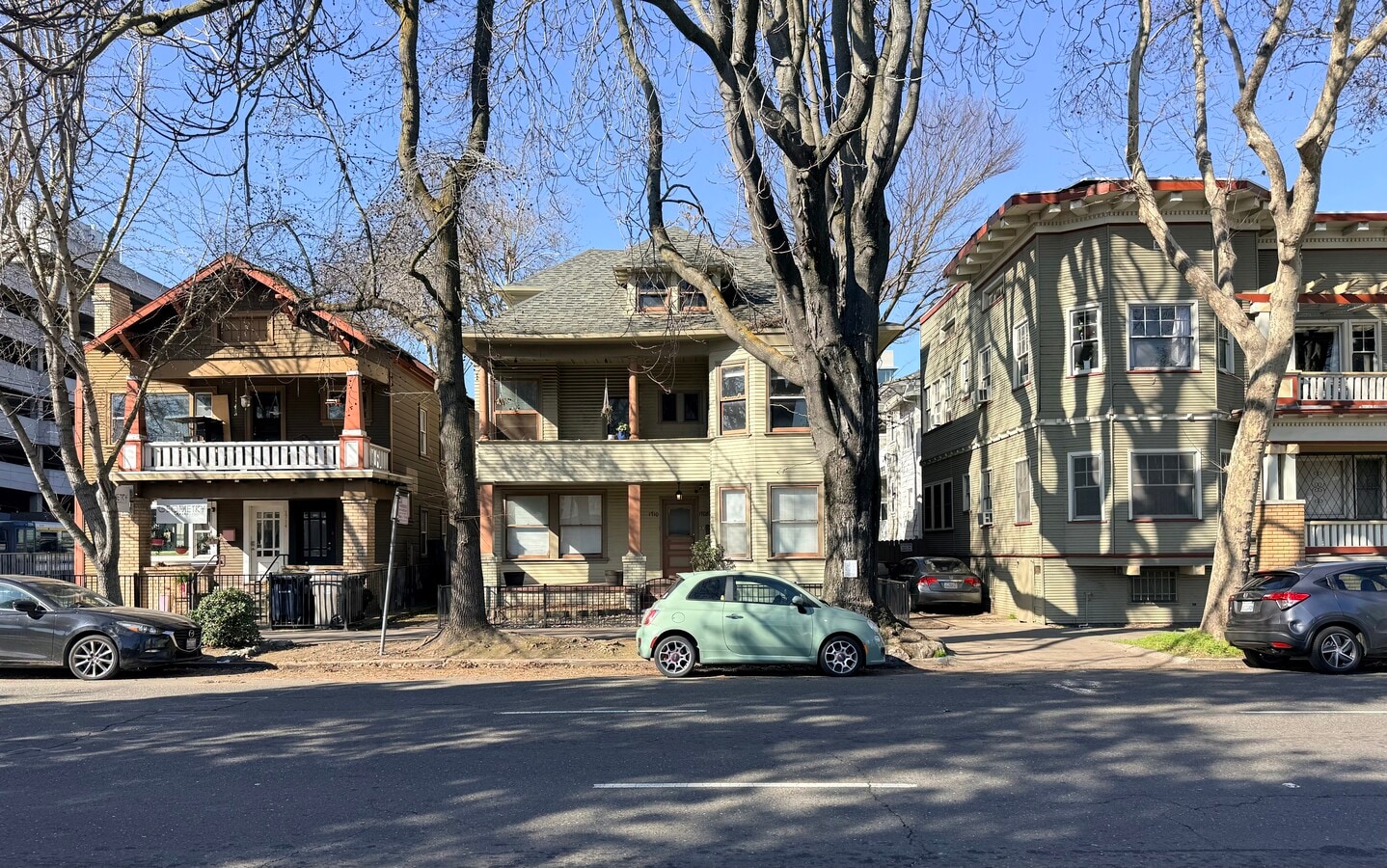 ¡El edificio del medio! - 1708 1/2 16th St