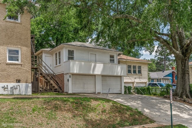 Building Photo - Cute 1 bedroom apartment!