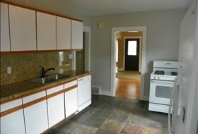 Photo - 3 Bd 1 Ba Home with Hardwood Floors in Mid...