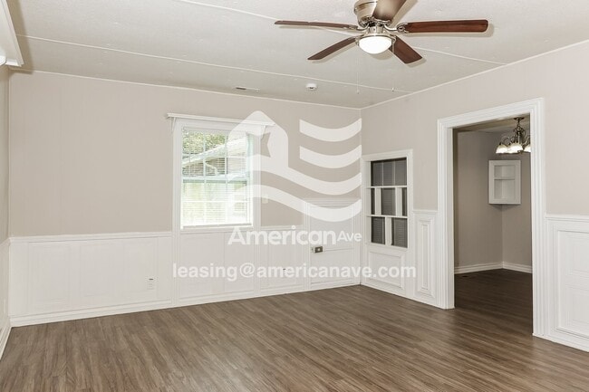 Photo - 216 McFayden Dr