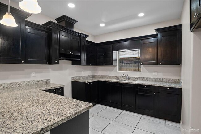 Photo - 18 Pedernal St