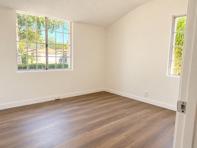 Photo - 1841 S Sierra Vista Ave