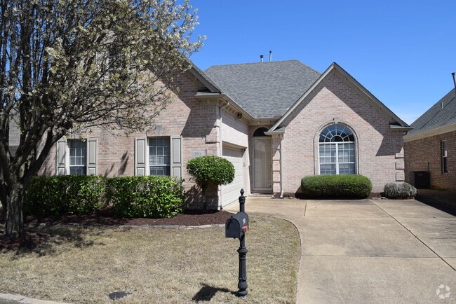 Building Photo - 390 Fountain Lake Dr Rental